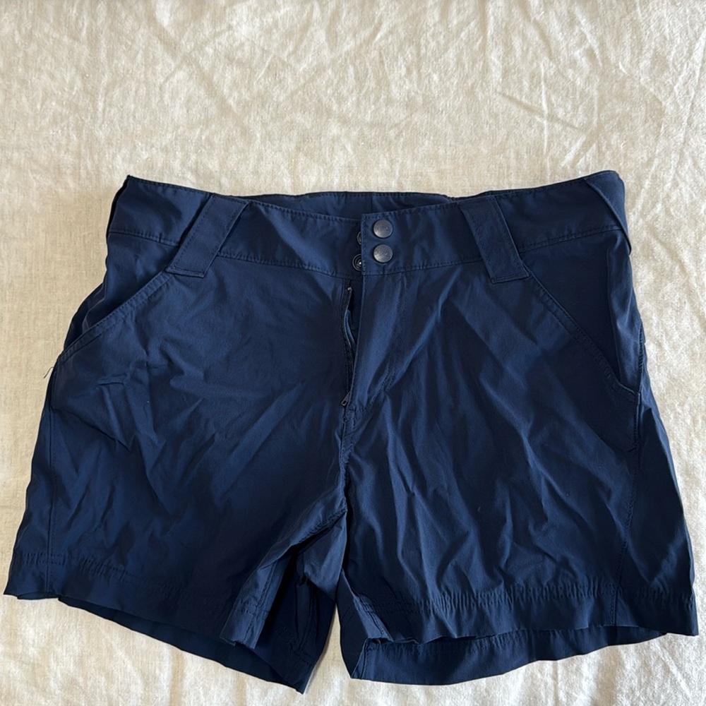 PFG womens shorts for outdoors, navy blue, Columbia PFG shorts for women
